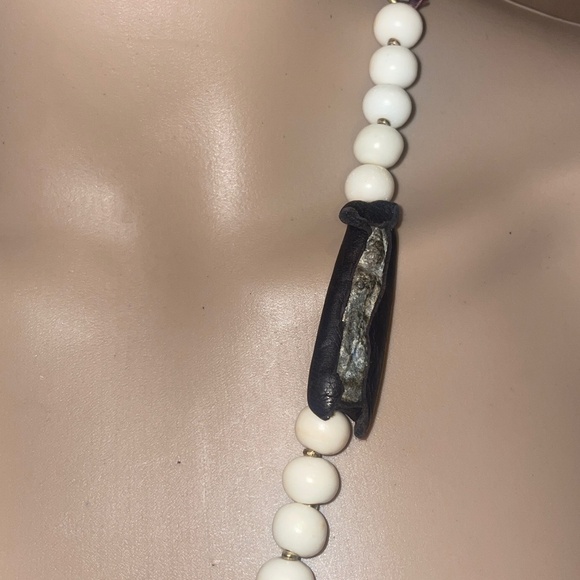 Free People De Petra Misterio Mala Pendant Necklace - Picture 4 of 8